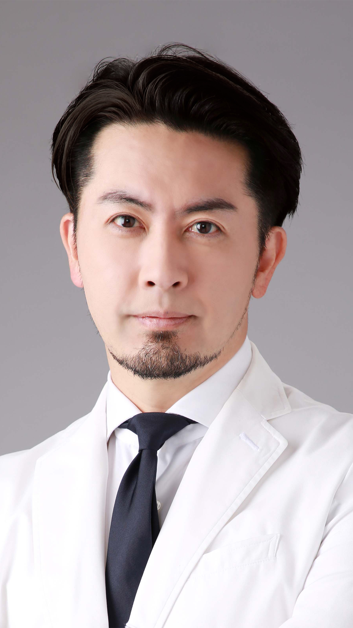 統括院長 / 福岡院院長 室 孝明医師